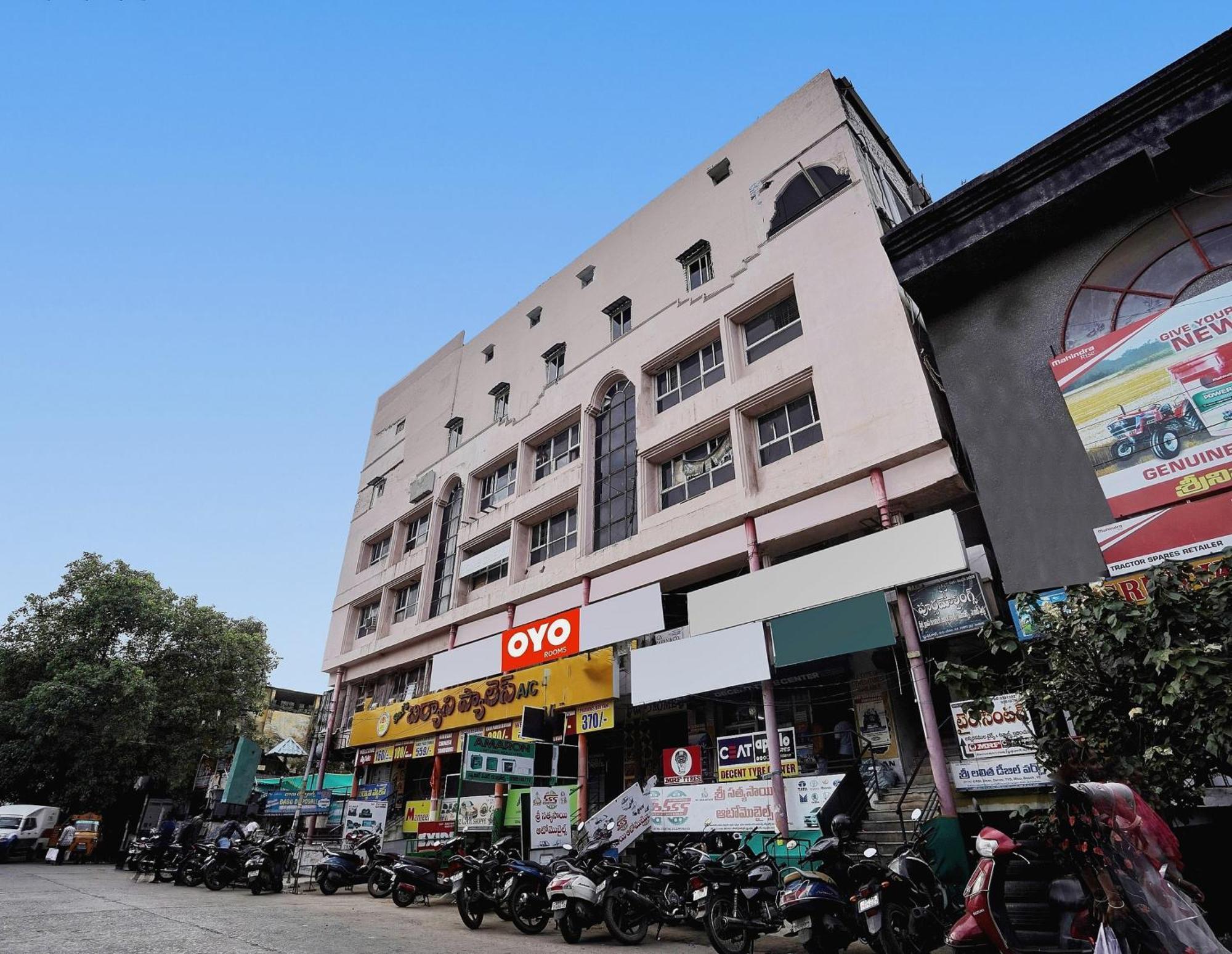 Hotel O Sai Krishna Residency Виджаявада Экстерьер фото